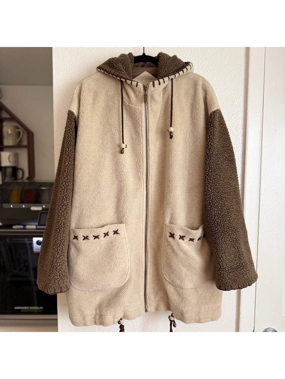 Vintage 90s Y2K Izzi Sherpa Fleece Jacket Boho Western Oversized Hooded